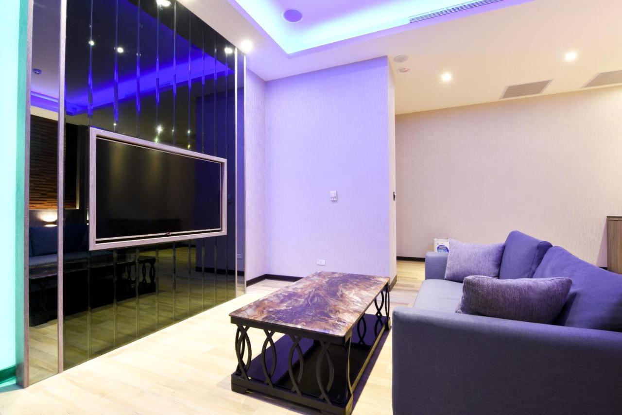 Purple Rainbow Motel Taipeh Exterior foto