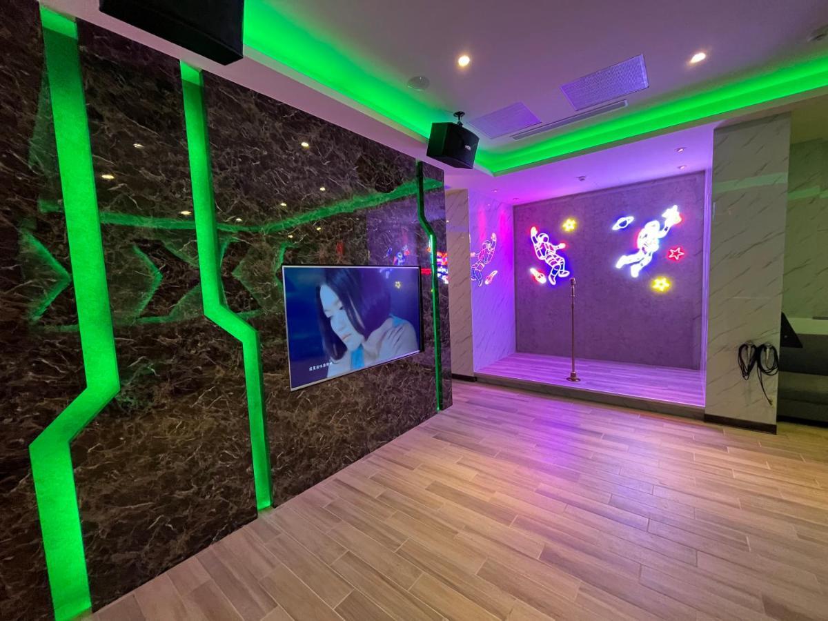 Purple Rainbow Motel Taipeh Exterior foto